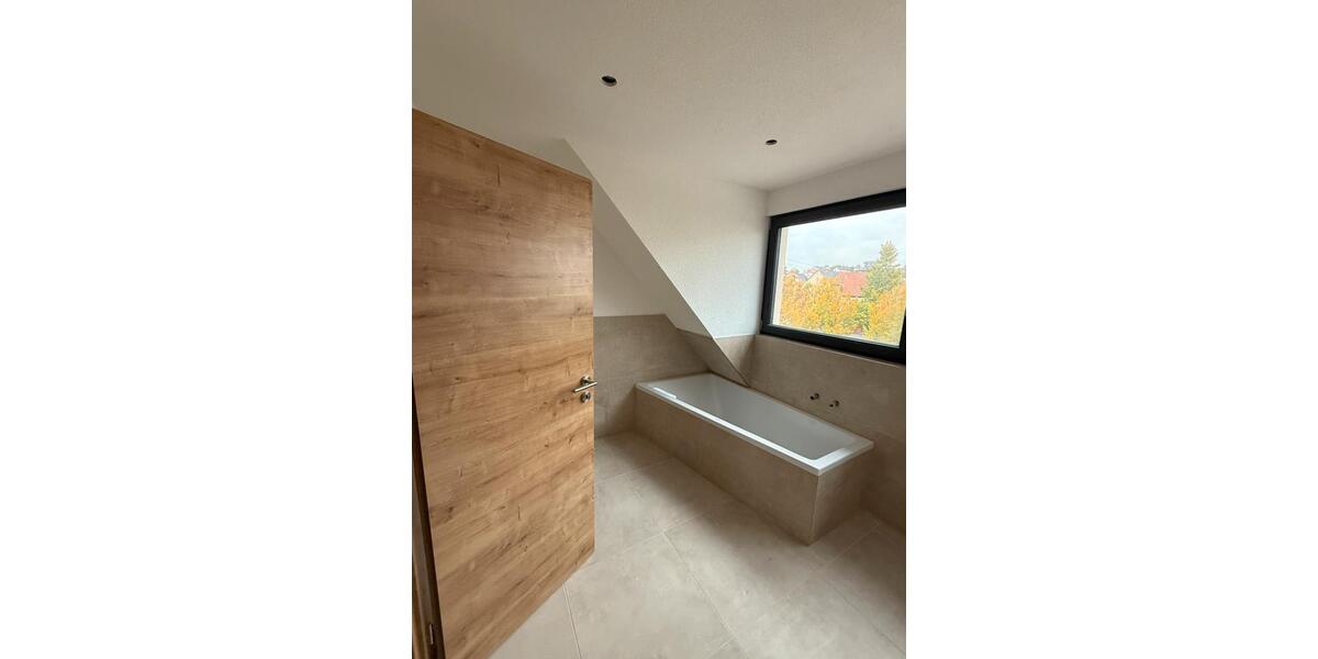 Etagenwohnung Külsheim - 4 Zimmer, 134 m&sup2;, 1.140&euro; | Angebot:24242387