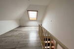 Helle & einladende 2-Zimmer-Maisonette-Wohnung mit Küche und Balkon wartet auf einen neuen Mieter!