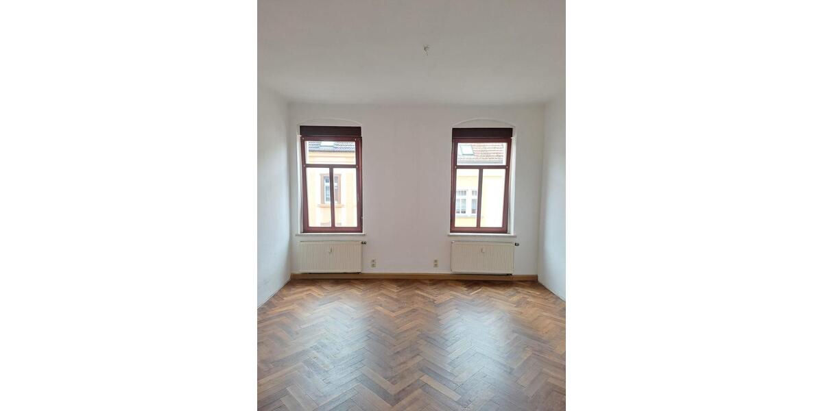Etagenwohnung Roßwein - 4 Zimmer, 105 m&sup2;, 500&euro; | Angebot:25900019
