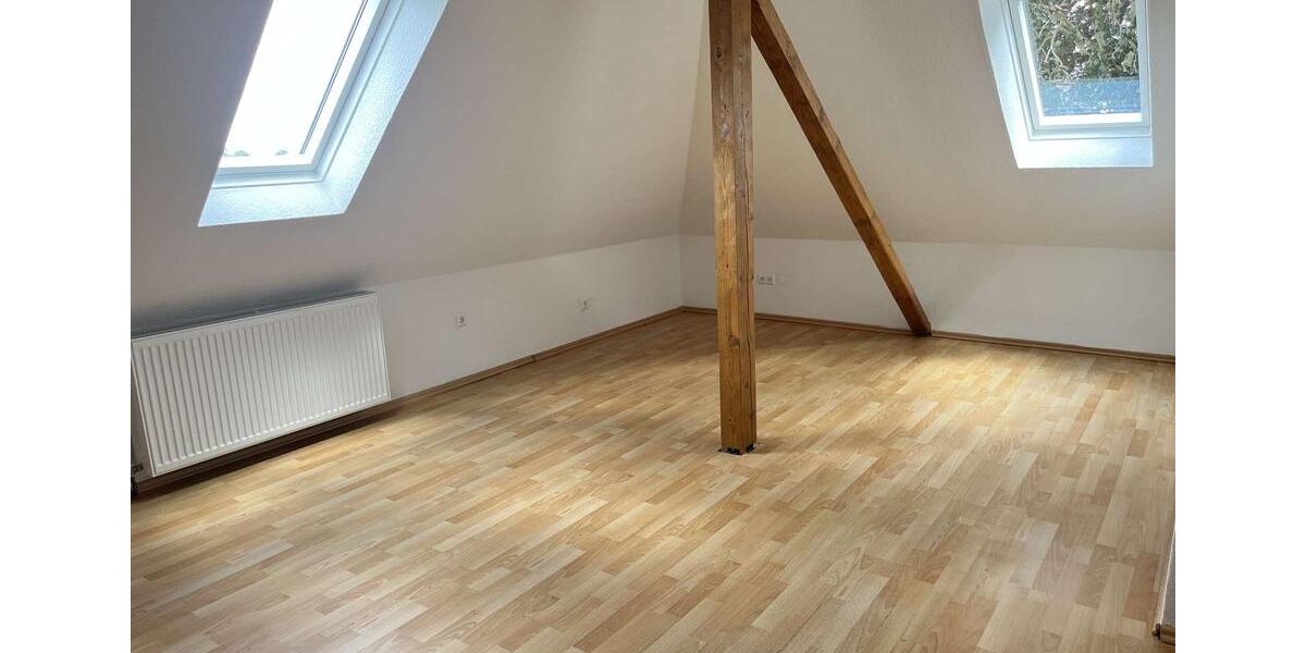 Dachgeschoßwohnung Uetze - 4 Zimmer, 78 m&sup2;, 780&euro; | Angebot:24763993