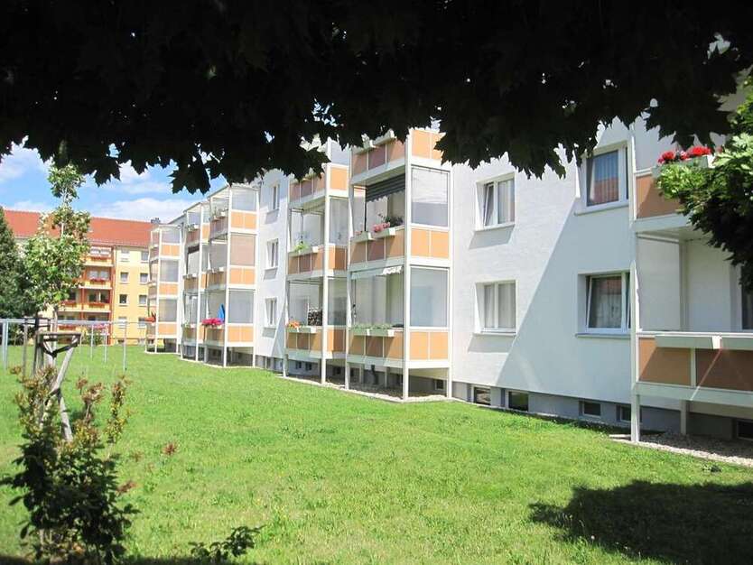 Wohnung zum Mieten in Groitzsch 430 € 70.8 m²