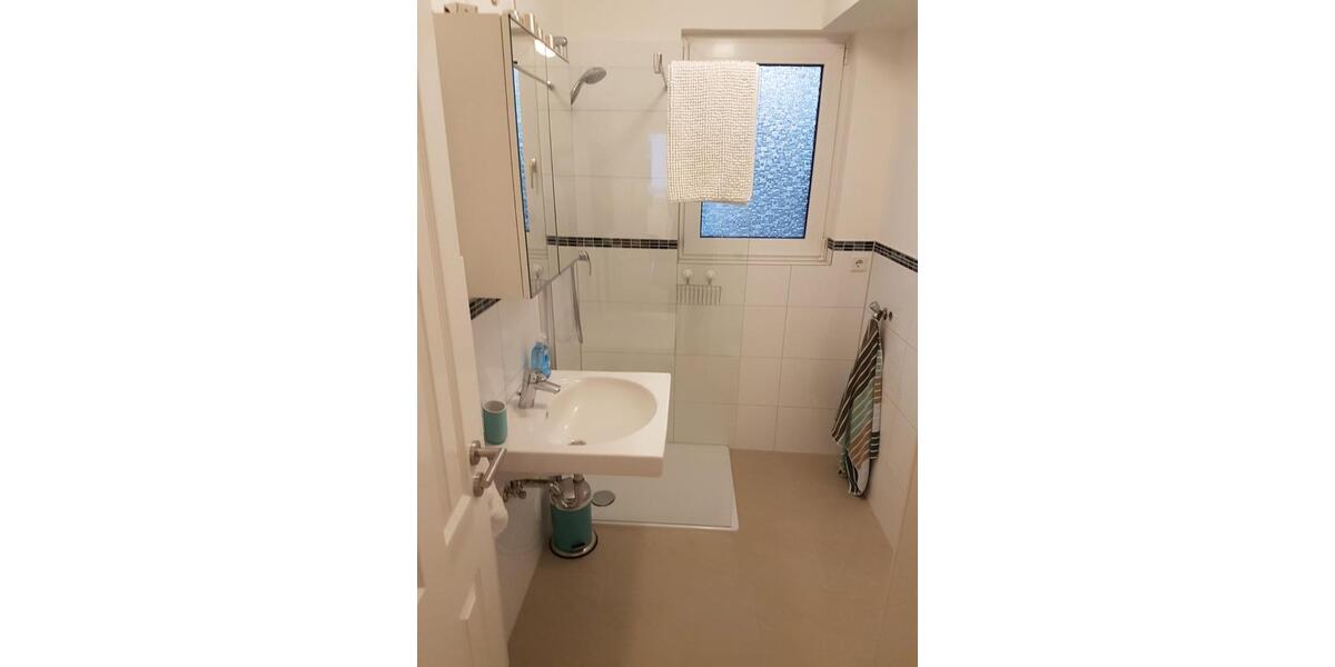 Wohnen auf Zeit Düsseldorf Stadtbezirk 3 - 2.5 Zimmer, 50 m&sup2;, 1.290&euro; | Angebot:24843226