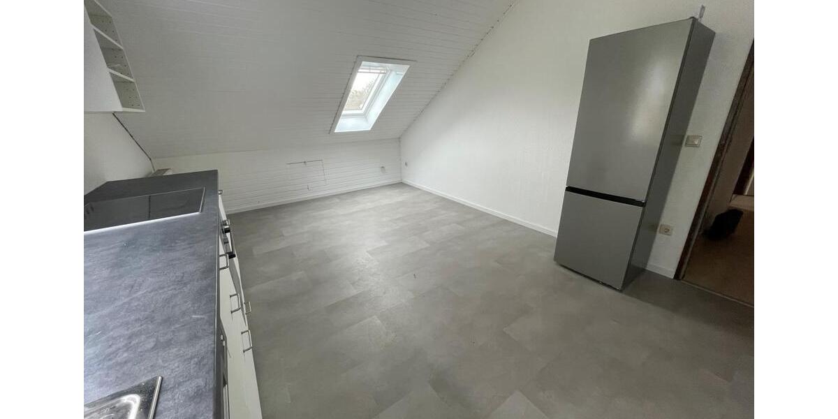 Dachgeschoßwohnung Edewecht - 2 Zimmer, 69 m&sup2;, 650&euro; | Angebot:26448357