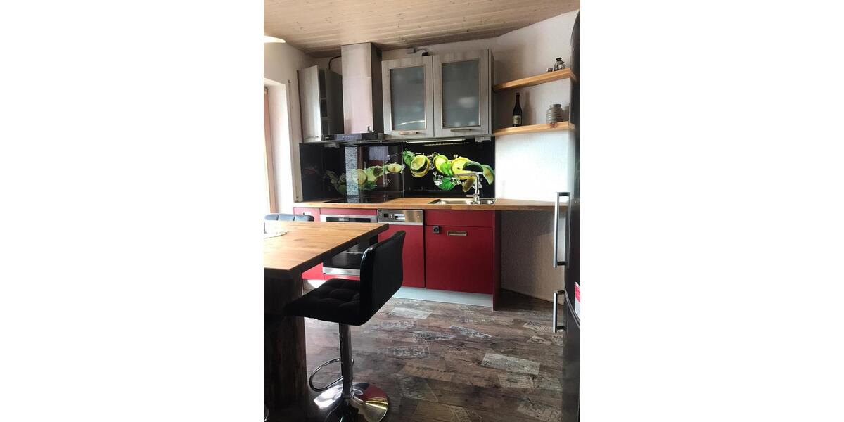 Dachgeschoßwohnung Gunningen - 3 Zimmer, 75 m&sup2;, 750&euro; | Angebot:25402476