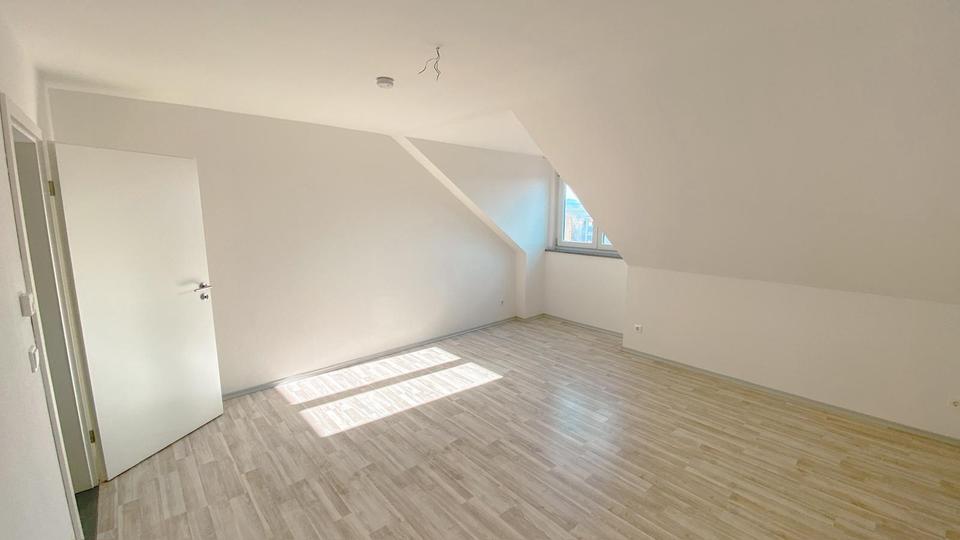 Dachgeschoßwohnung Passau Maierhof - 3 Zimmer, 93 m&sup2;, 875&euro; | Angebot:26418703