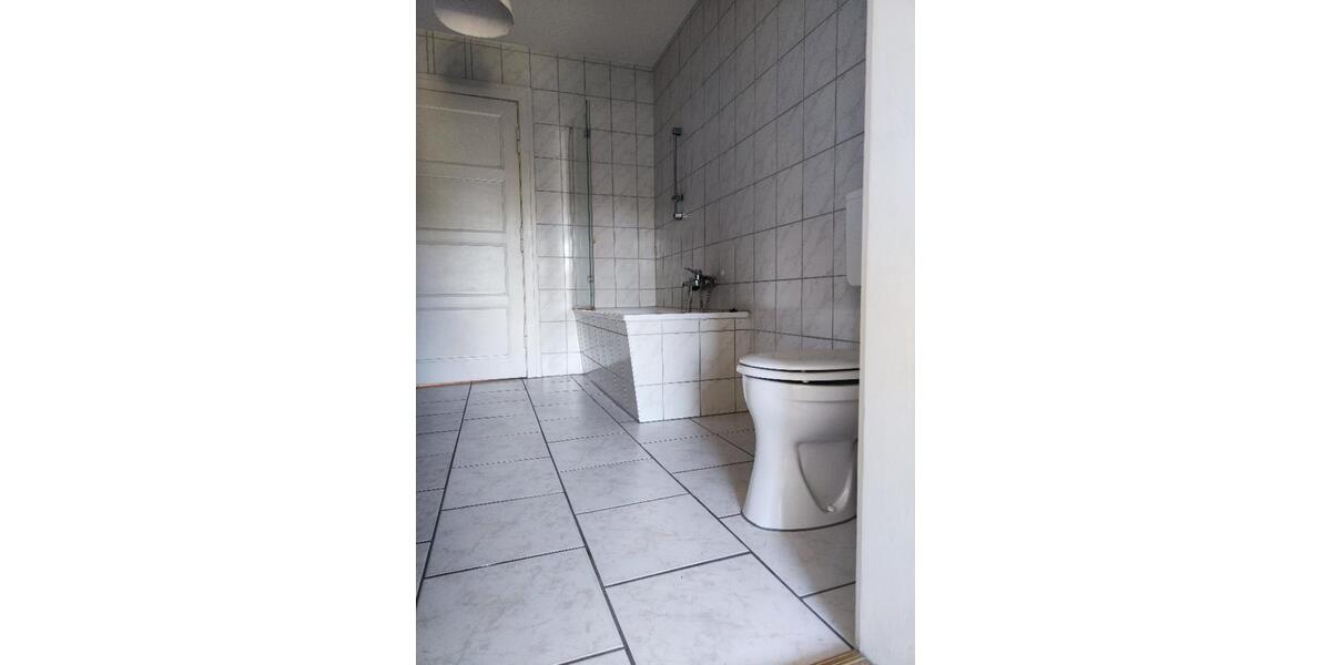 Dachgeschoßwohnung Welzow - 3 Zimmer, 125 m&sup2;, 500&euro; | Angebot:24430370