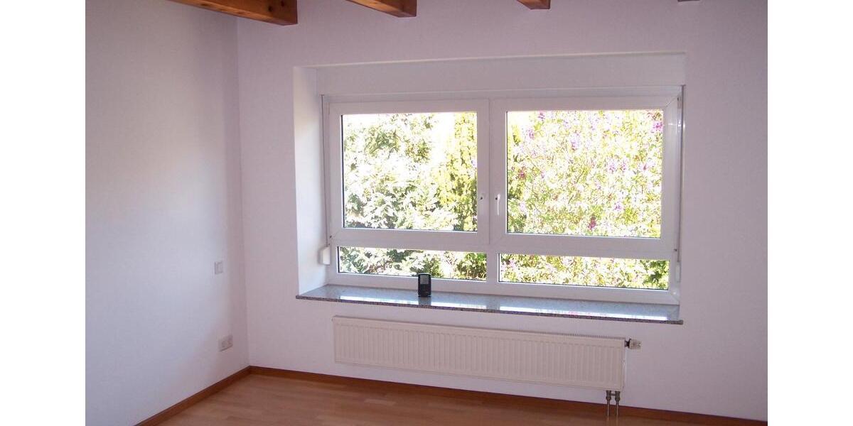 Etagenwohnung Uetze - 4 Zimmer, 100 m&sup2;, 1.010&euro; | Angebot:26326364