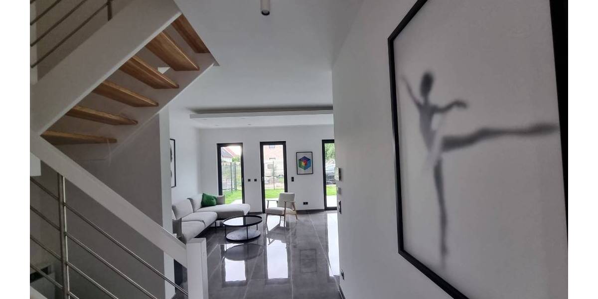 Etagenwohnung Berlin Altglienicke - 5 Zimmer, 160 m&sup2;, 2.900&euro; | Angebot:26247787