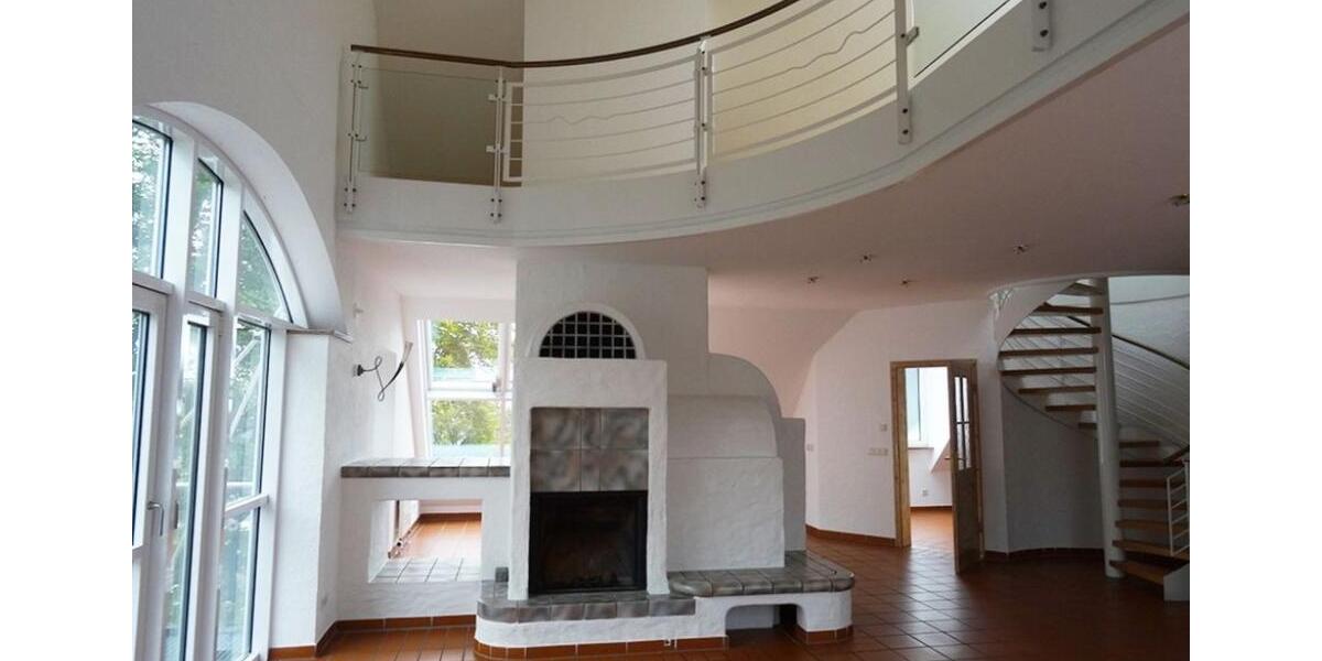 Maisonettenwohnung Neuhaus am Rennweg - 6.5 Zimmer, 270 m&sup2;, 1.198&euro; | Angebot:25842506