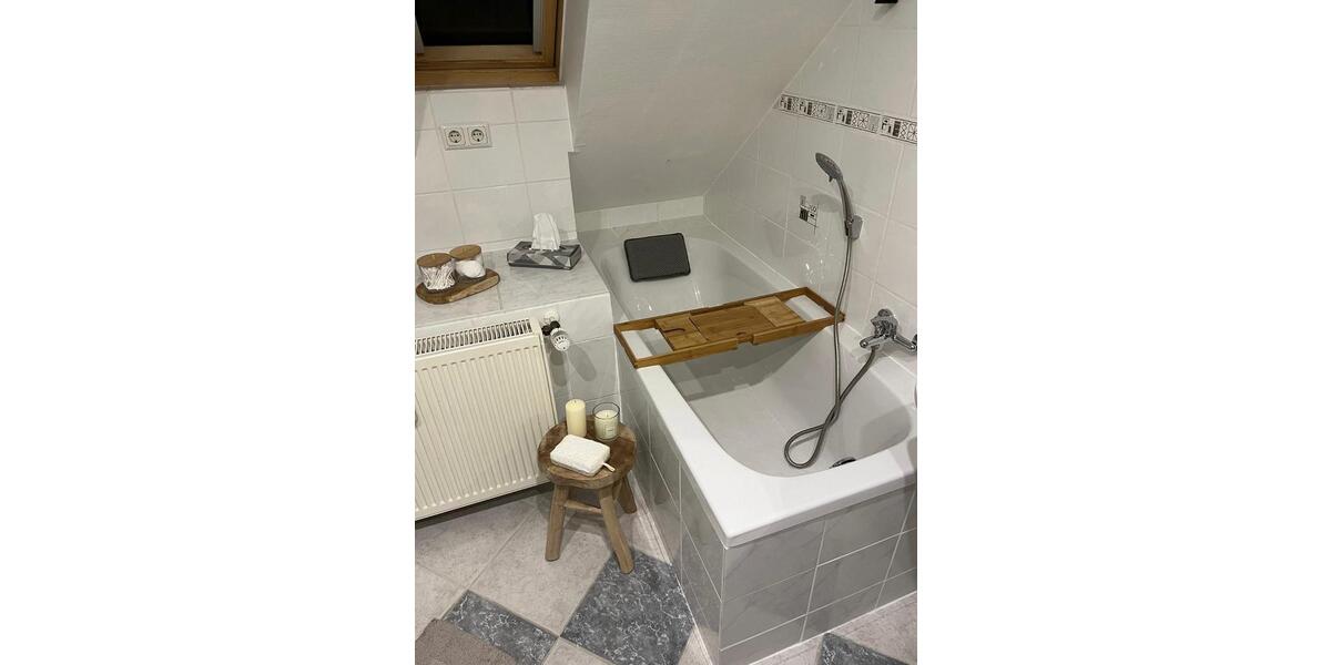 Dachgeschoßwohnung Holzhausen an der Haide - 1 Zimmer, 52 m&sup2;, 775&euro; | Angebot:26042116