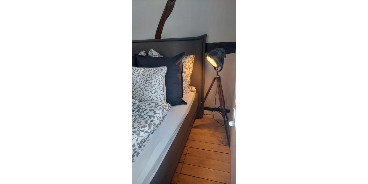 Wohnen auf Zeit Bad Münstereifel - 3 Zimmer, 80 m&sup2;, 1.125&euro; | Angebot:26005991