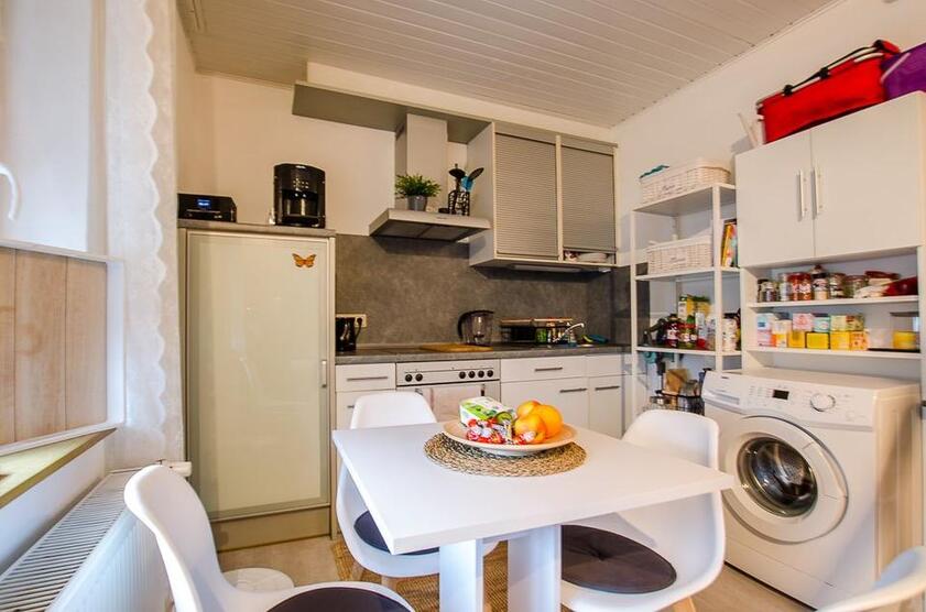Maisonettewohnung mit Einbauküche für eine Person zimmer