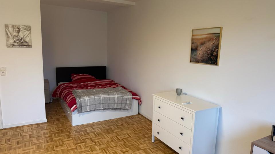 Etagenwohnung Kiel Neumühlen-Dietrichsdorf - 1 Zimmer, 42 m&sup2;, 575&euro; | Angebot:25102343