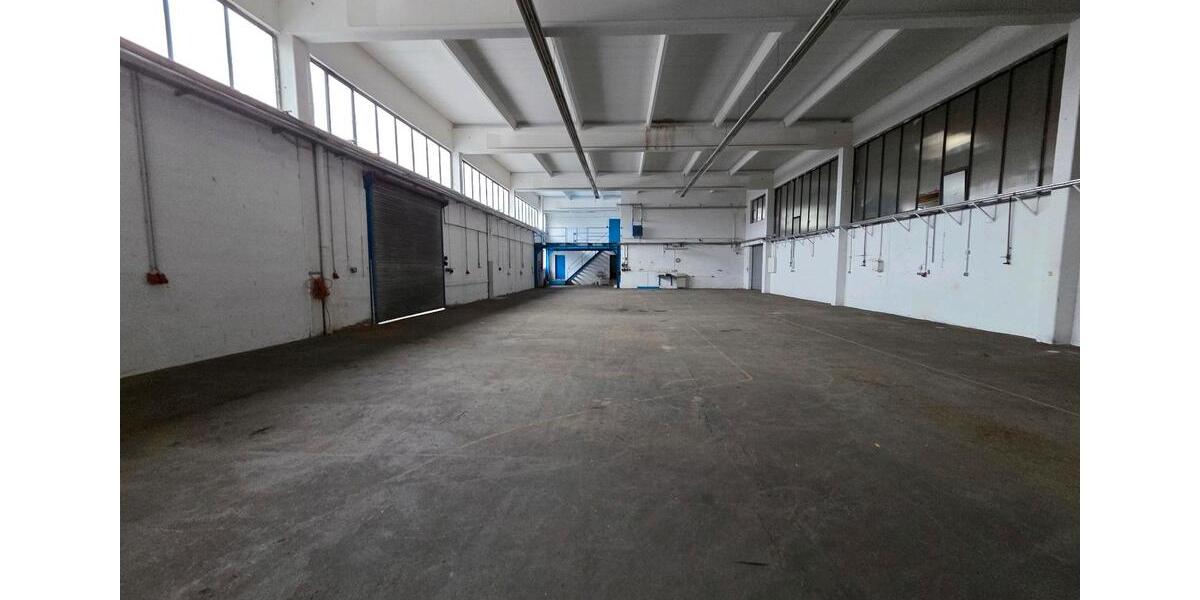 Halle zu vermieten zimmer