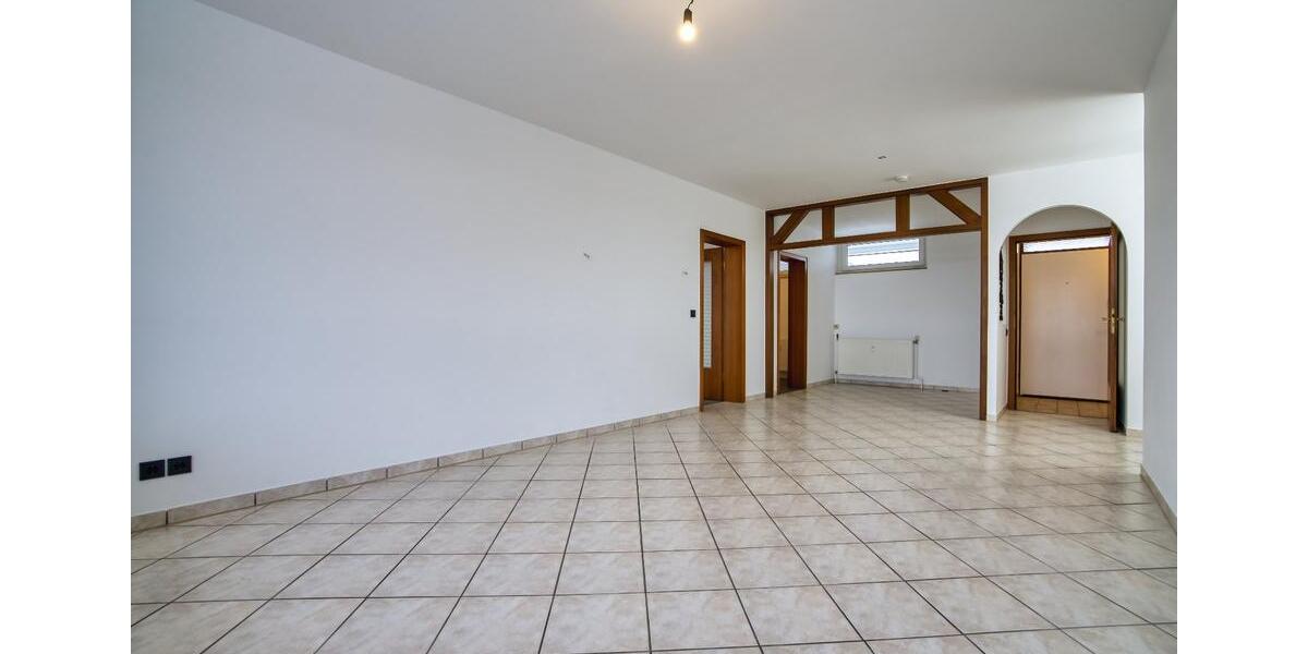 Etagenwohnung Leverkusen Bürrig - 3 Zimmer, 98 m&sup2;, 1.290&euro; | Angebot:25484213