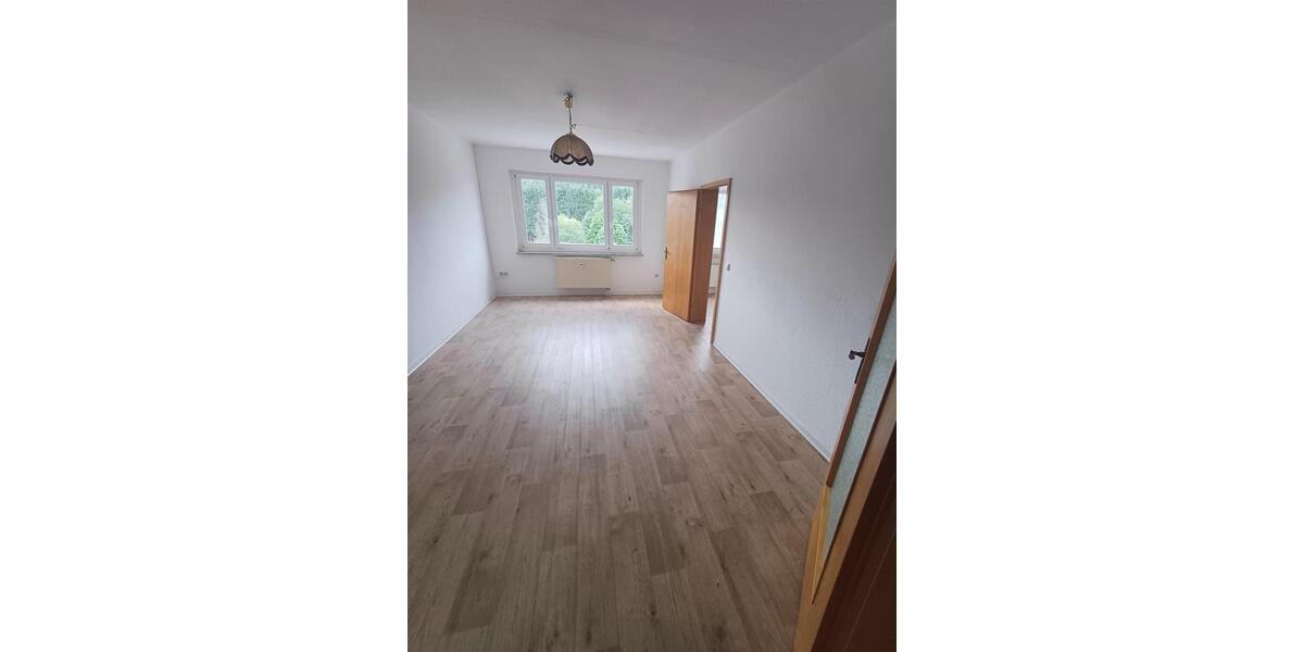 Etagenwohnung Wurzbach - 3 Zimmer, 60 m&sup2;, 380&euro; | Angebot:25857666