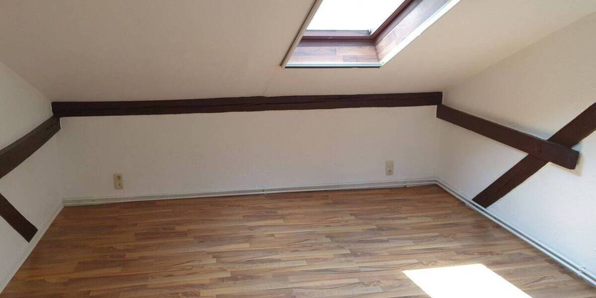 Etagenwohnung Bernburg - 2 Zimmer, 65 m&sup2;, 350&euro; | Angebot:26656757