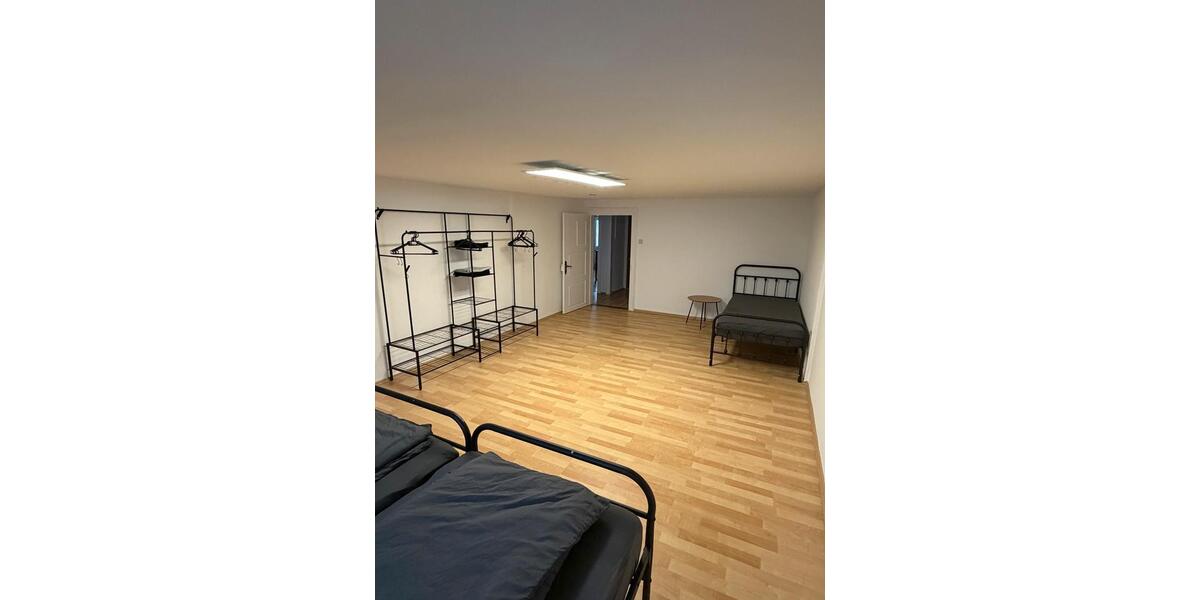 Etagenwohnung Vöhrenbach - 4 Zimmer, 130 m&sup2;, 1.400&euro; | Angebot:25518917