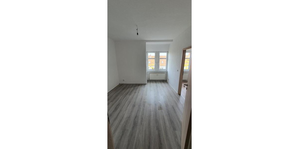 Dachgeschoßwohnung Halberstadt - 2 Zimmer, 48 m&sup2;, 300&euro; | Angebot:26517379