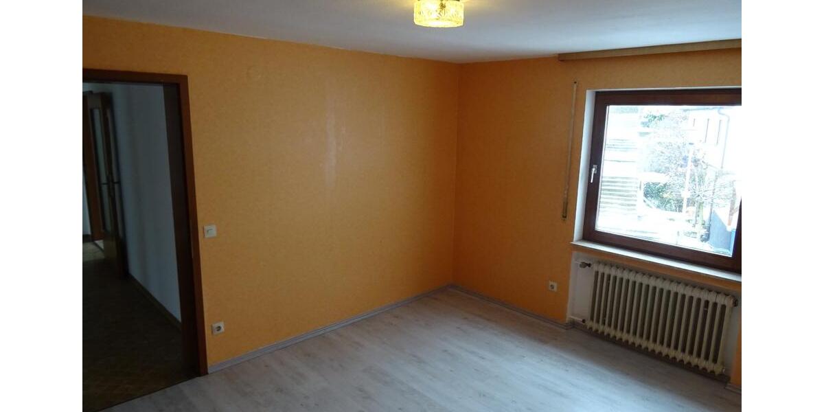 Etagenwohnung Rosenfeld - 3.5 Zimmer, 98 m&sup2;, 750&euro; | Angebot:23830718