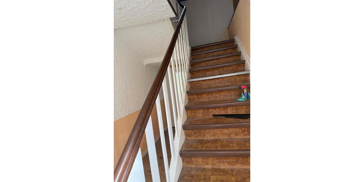 Etagenwohnung Schiffweiler - 2 Zimmer, 80 m&sup2;, 720&euro; | Angebot:25979101