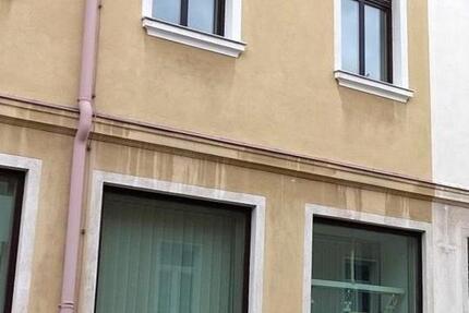 Kleine Gewerbeeinheit in toller Lage