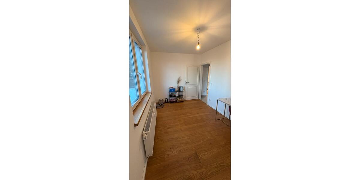 Erdgeschoßwohnung Wennigsen (Deister) - 3 Zimmer, 84 m&sup2;, 1.350&euro; | Angebot:24591639