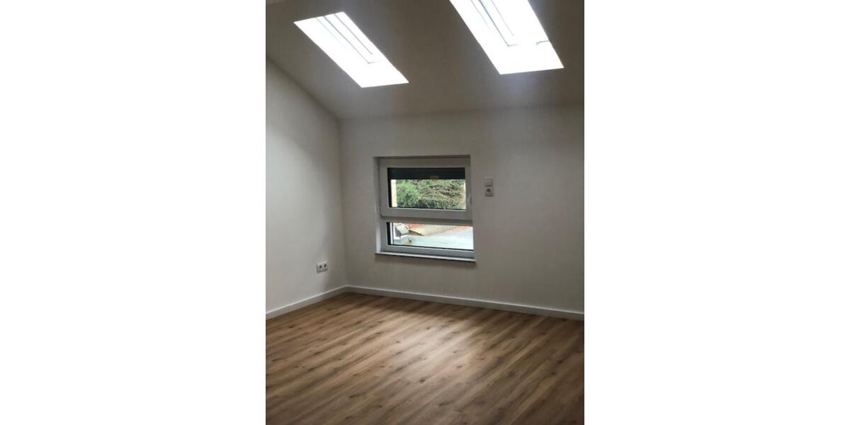 Etagenwohnung Neuwied - 4 Zimmer, 99 m&sup2;, 1.090&euro; | Angebot:24616336