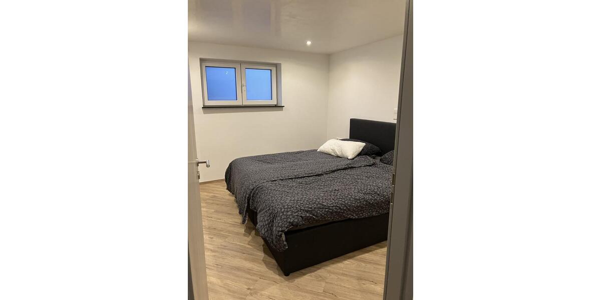 Erdgeschoßwohnung Straßberg - 4 Zimmer, 118 m&sup2;, 1.000&euro; | Angebot:25510143