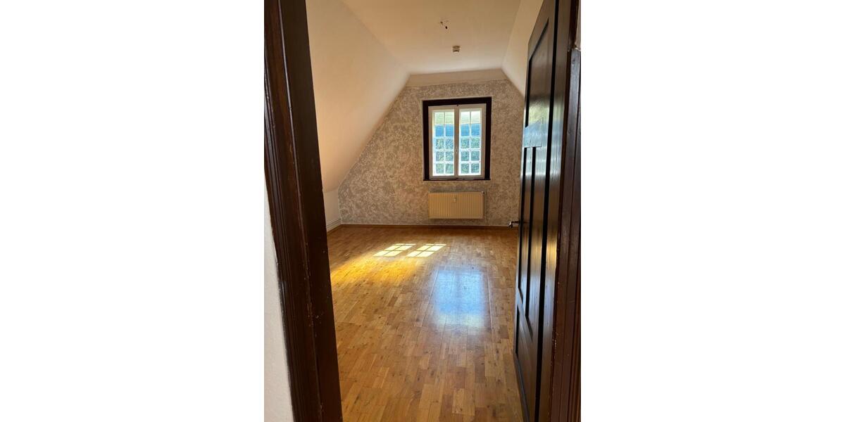 Dachgeschoßwohnung Faßberg - 4 Zimmer, 101 m&sup2;, 800&euro; | Angebot:26547790