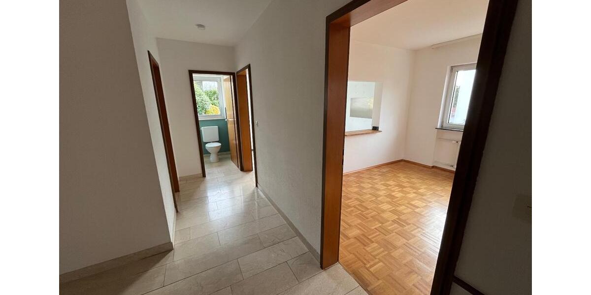 Erdgeschoßwohnung Fürth - 4 Zimmer, 140 m&sup2;, 1.260&euro; | Angebot:25934578