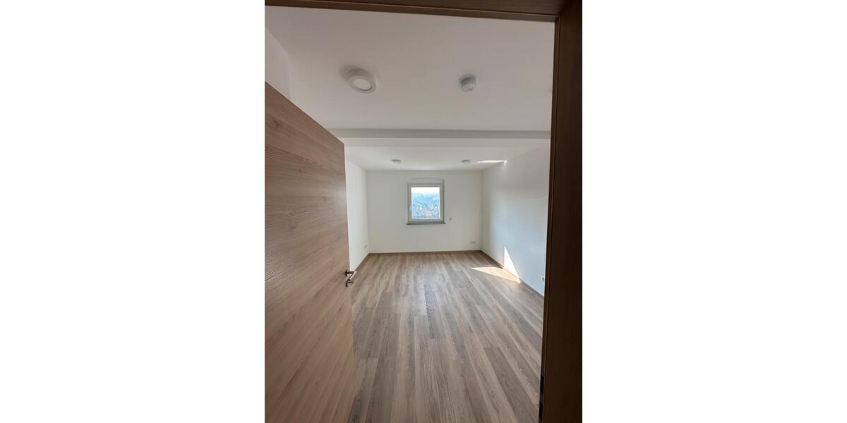 Maisonettenwohnung Reichenbach im Vogtland Obermylau - 5 Zimmer, 125 m&sup2;, 1.500&euro; | Angebot:26573232