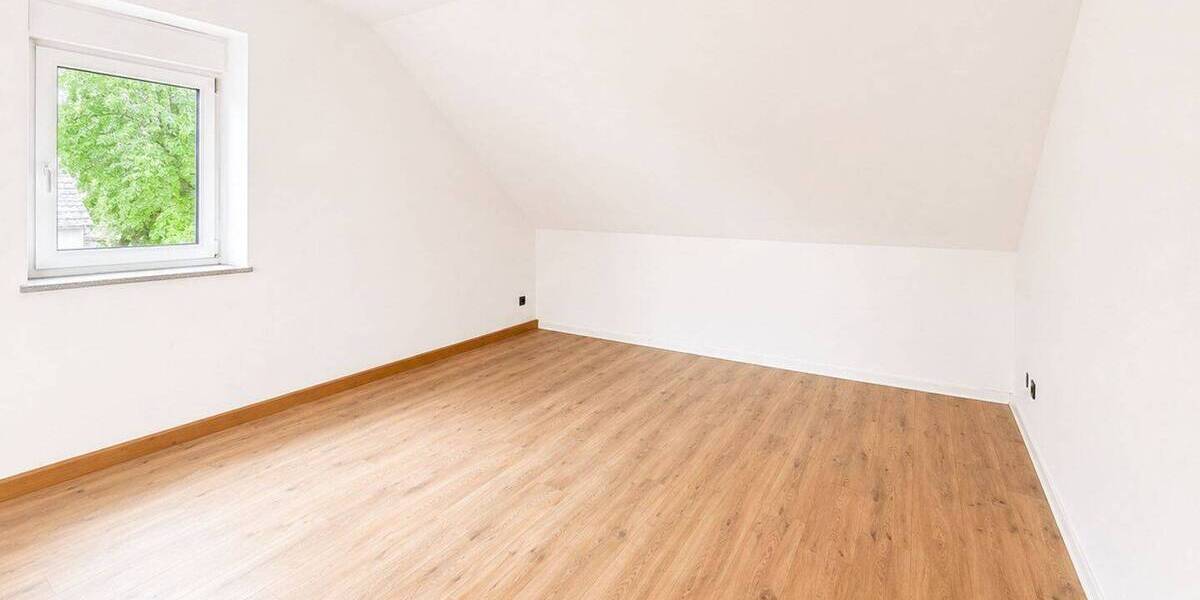 Etagenwohnung Gelsenkirchen Erle - 4 Zimmer, 90 m&sup2;, 650&euro; | Angebot:26594916