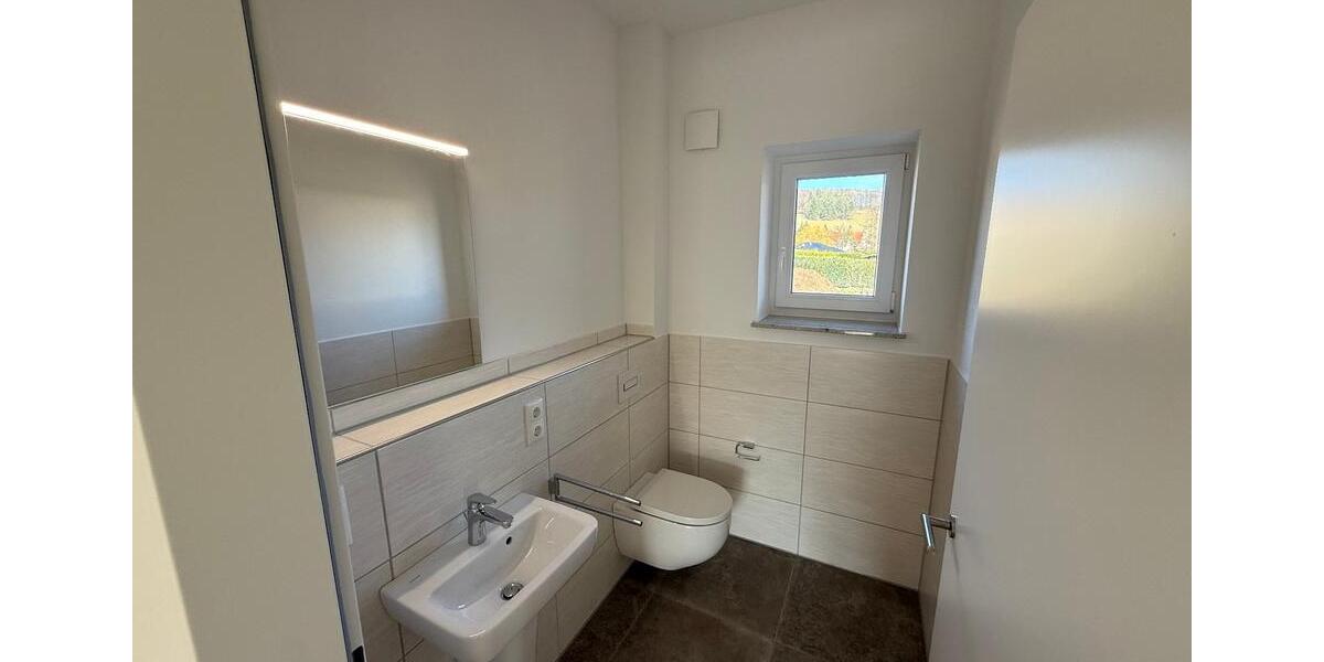 Etagenwohnung Preußisch Oldendorf - 4 Zimmer, 131 m&sup2;, 1.313&euro; | Angebot:26549824