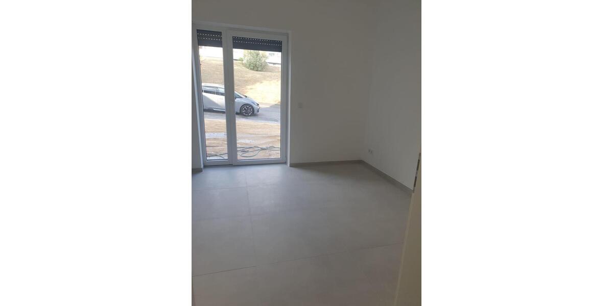 Erdgeschoßwohnung Kreuztal - 3 Zimmer, 85 m&sup2;, 1.250&euro; | Angebot:26611433