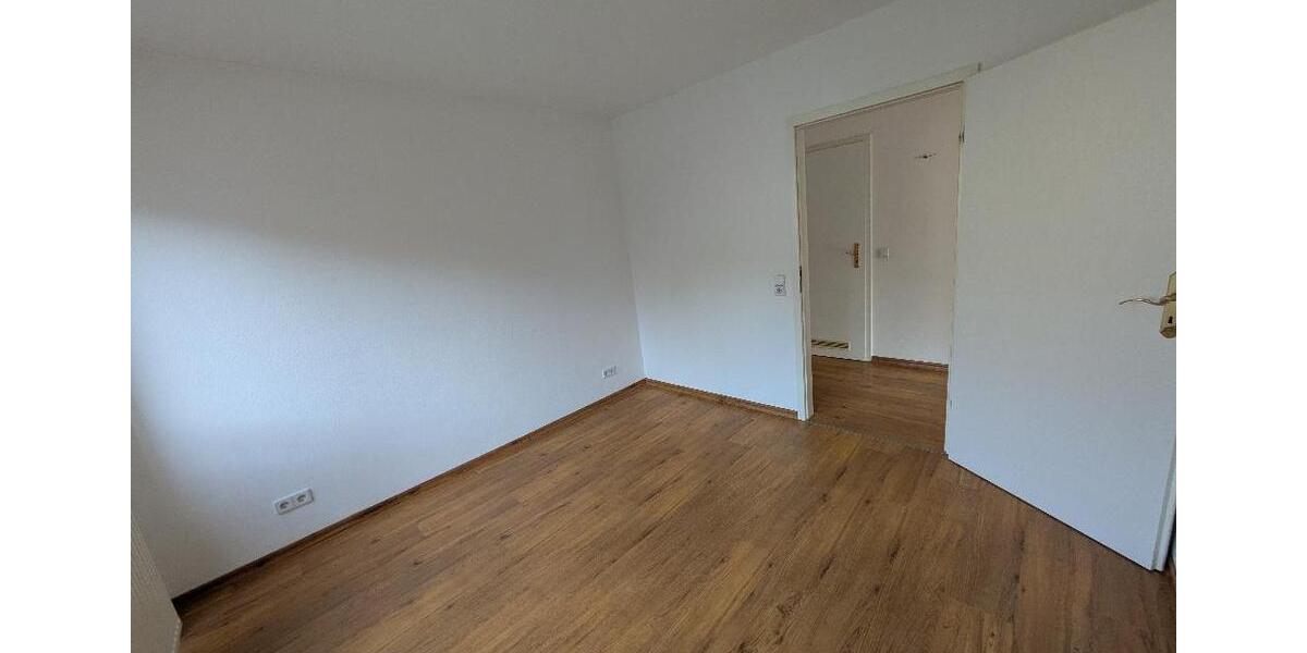 Etagenwohnung Burkhardtsdorf - 2 Zimmer, 57 m&sup2;, 340&euro; | Angebot:25871105