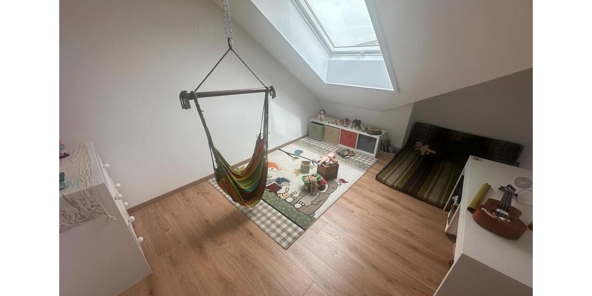 Maisonettenwohnung Landau an der Isar - 4 Zimmer, 130 m&sup2;, 1.150&euro; | Angebot:25650982