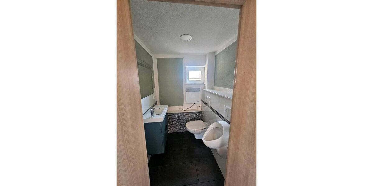 Etagenwohnung Calbe (Saale) - 3 Zimmer, 65 m&sup2;, 400&euro; | Angebot:26338496