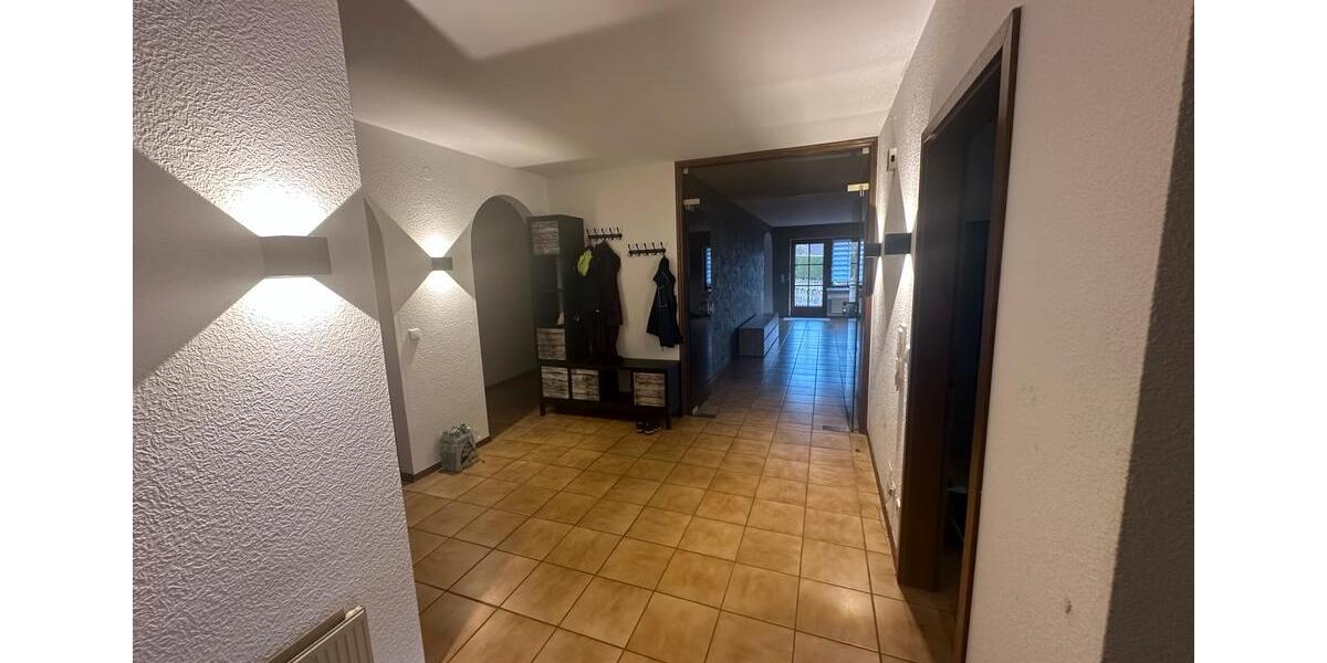 Etagenwohnung Irrel - 6 Zimmer, 171 m&sup2;, 1.400&euro; | Angebot:24995761