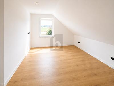 ERSTBEZUG MIT BALKON & TRAUMBLICK - Etagenwohnung Bad Saulgau | Angebot:27236424