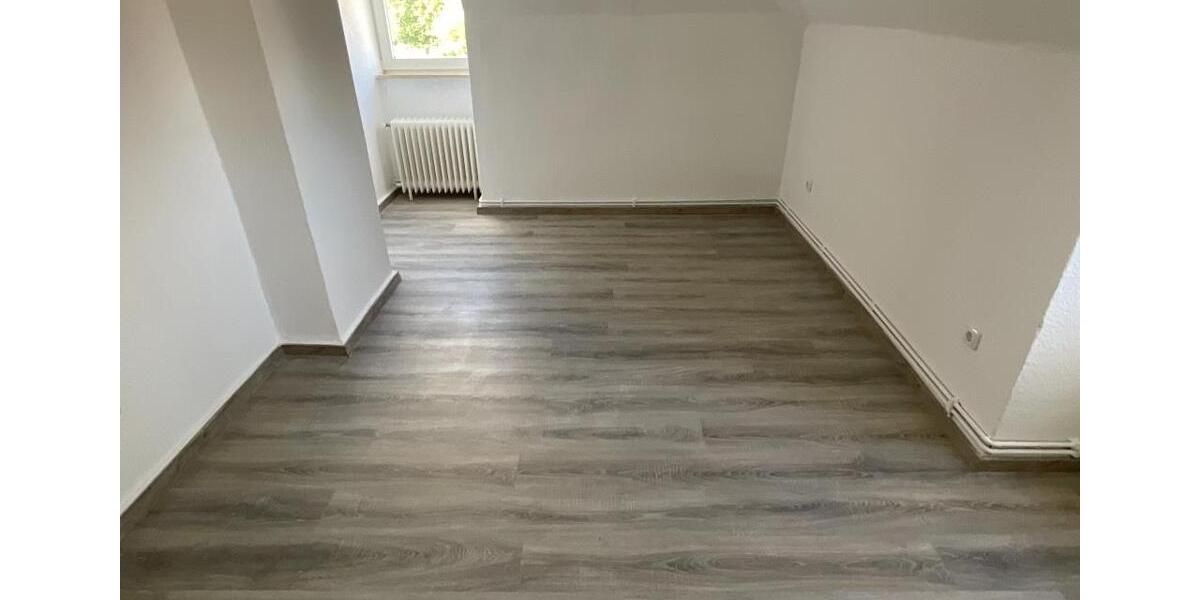 Dachgeschoßwohnung Wilhelmshaven - 3 Zimmer, 55 m&sup2;, 399&euro; | Angebot:26561455