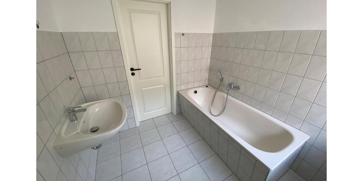 Erdgeschoßwohnung Neukirchen/Pleiße Pleiße - 3 Zimmer, 67 m&sup2;, 390&euro; | Angebot:26326775
