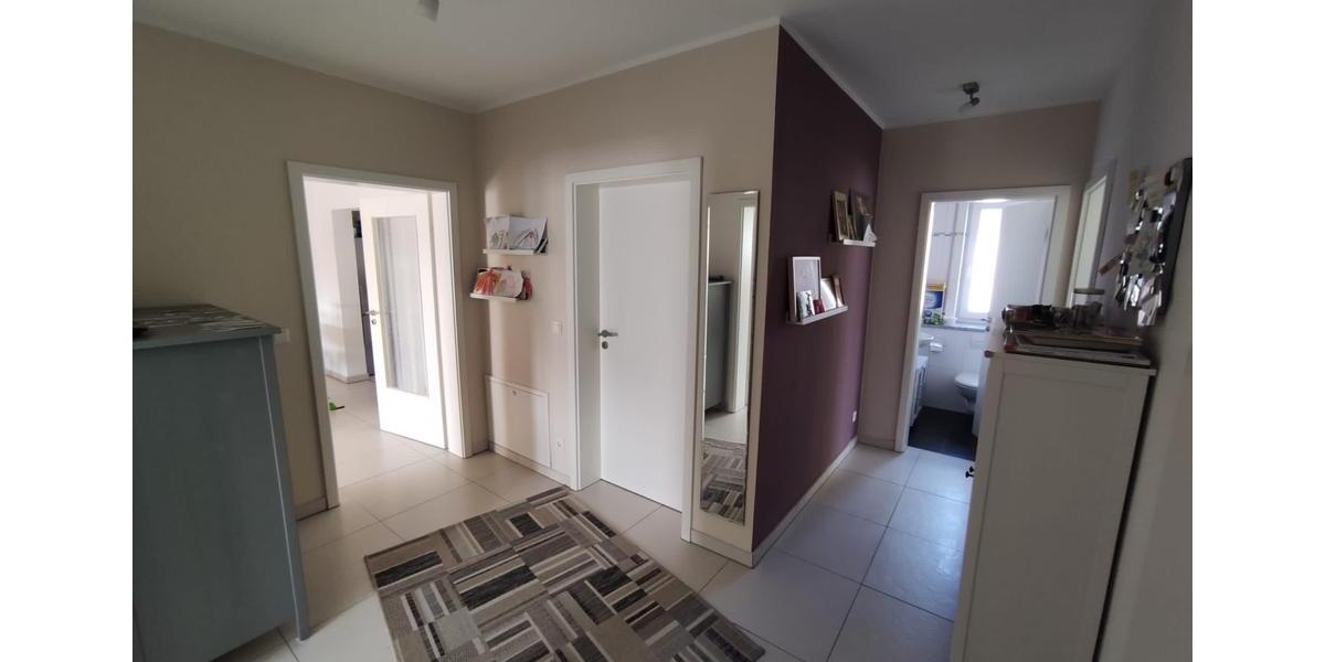 Etagenwohnung Schwandorf - 4 Zimmer, 100 m&sup2;, 1.225&euro; | Angebot:25855047