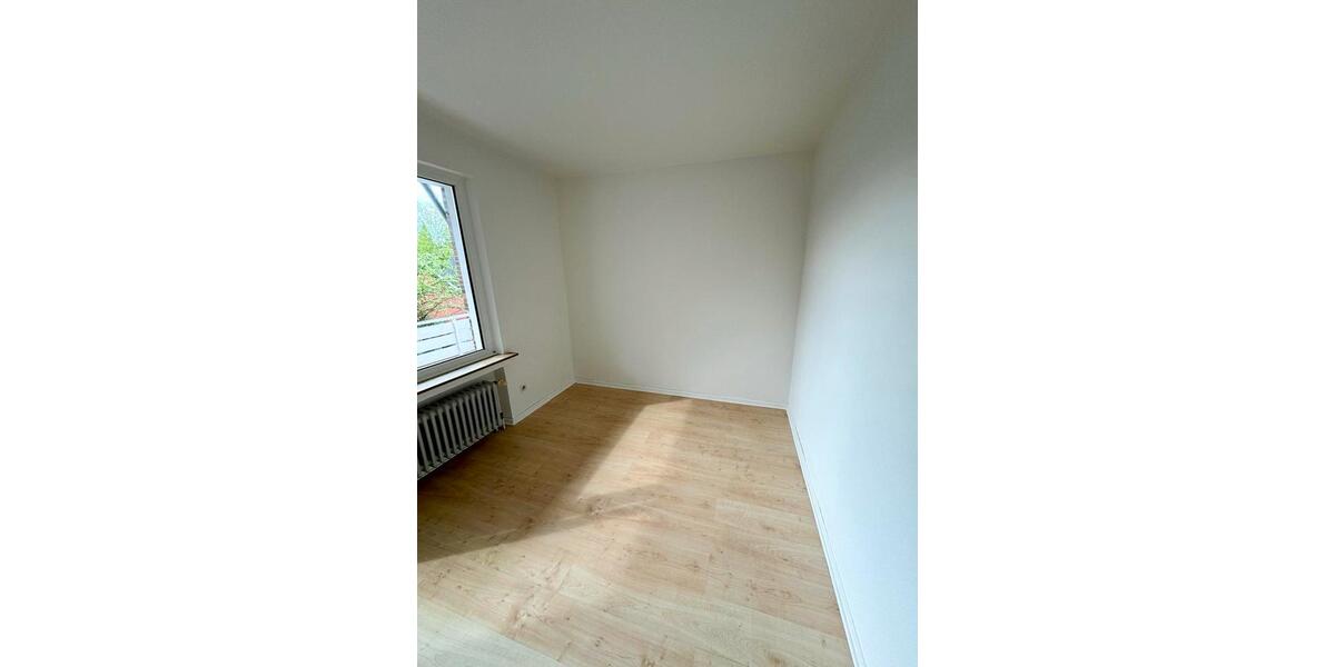 Etagenwohnung Oldenburg Bloherfelde - 1 Zimmer, 12 m&sup2;, 420&euro; | Angebot:24495068