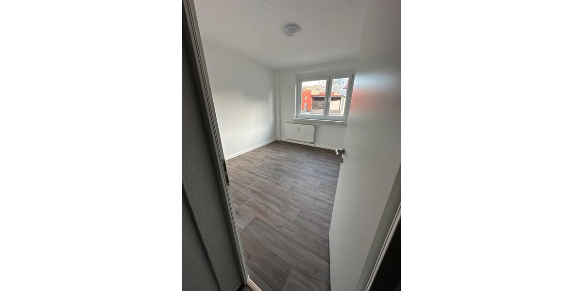 Etagenwohnung Schmalkalden - 4 Zimmer, 83 m&sup2;, 624&euro; | Angebot:25074152