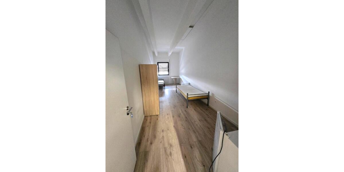 Wohnen auf Zeit Bretten - 25 Zimmer, 30 m&sup2;, 350&euro; | Angebot:25982146