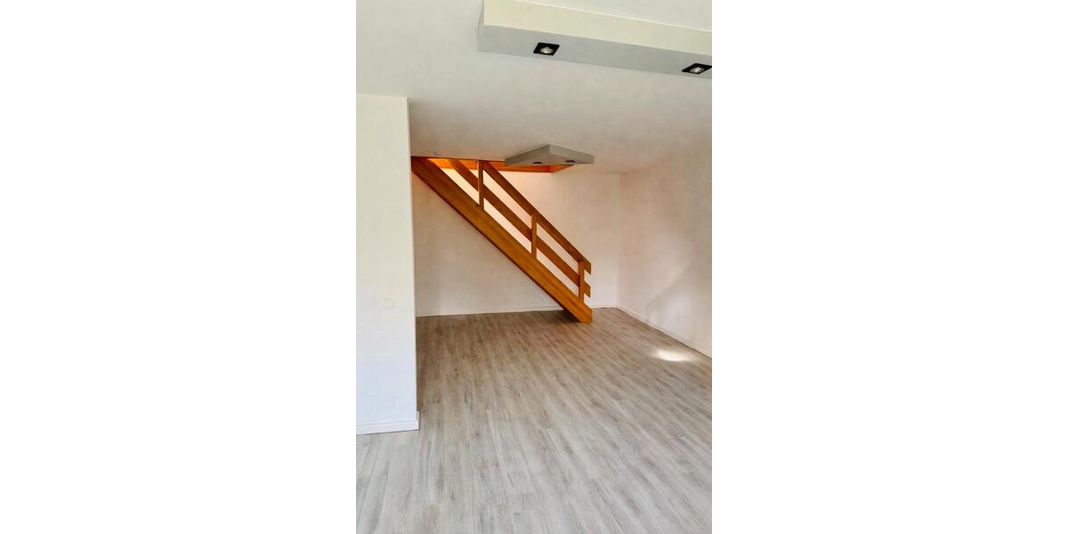 Dachgeschoßwohnung Würselen - 3 Zimmer, 105 m&sup2;, 1.228&euro; | Angebot:25968682