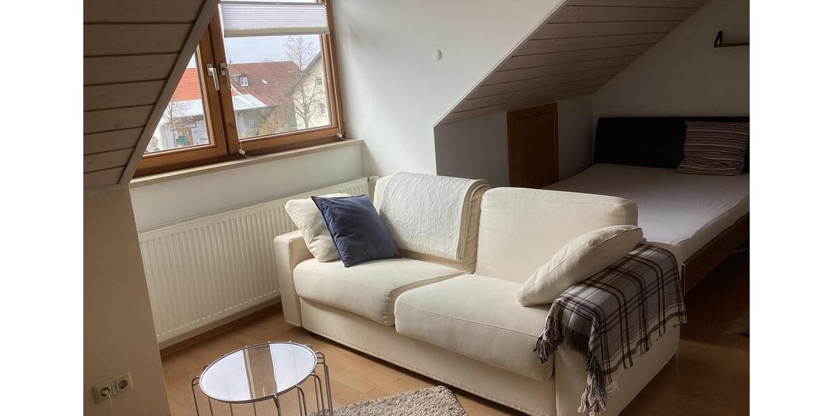 Dachgeschoßwohnung Kirchheim bei München - 1 Zimmer, 27 m&sup2;, 700&euro; | Angebot:25996044