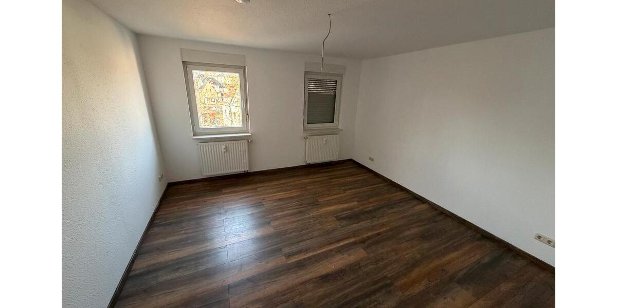 Dachgeschoßwohnung Auerbach - 3 Zimmer, 64 m&sup2;, 650&euro; | Angebot:25300953
