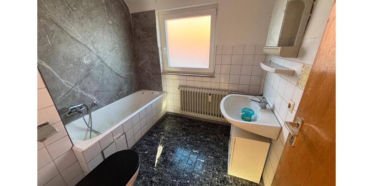 Dachgeschoßwohnung Heubach - 5 Zimmer, 100 m&sup2;, 1.230&euro; | Angebot:24688271